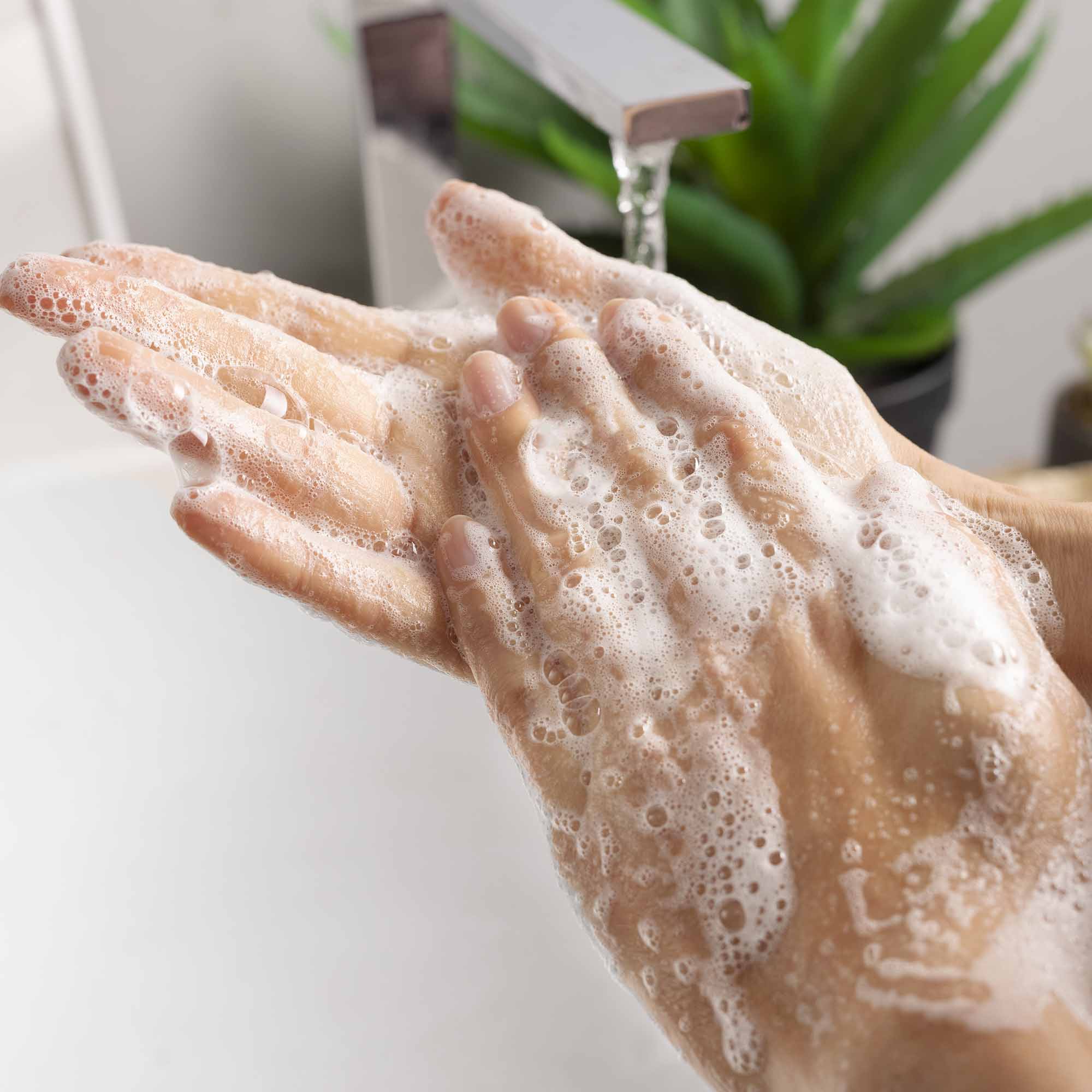 attitude-super-leaves-foaming-hand-soap-schaumseife-orangebl-te-vegan image 4